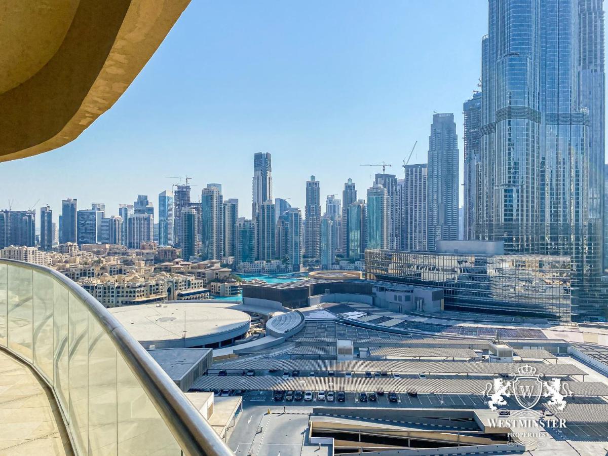 Westminster Dubai Mall Exterior photo Dubai skyline