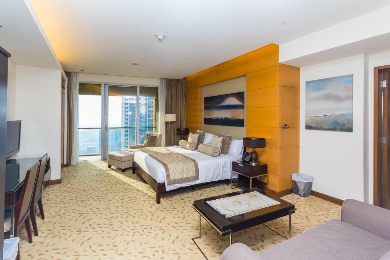 Westminster Dubai Mall Exterior photo A suite at the hotel